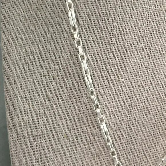 NWTĀ LuckyāSilverāGemstoneāGreenāTuskāPendantāNecklaceā#LBNK - Picture 4 of 7